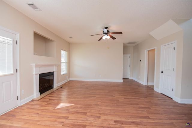 218 Misty Valley Lane, Bonaire, GA 31005