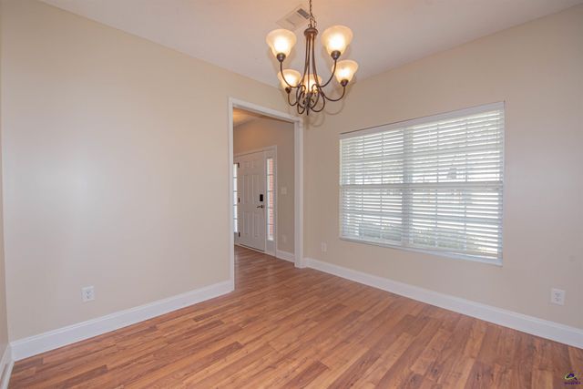 218 Misty Valley Lane, Bonaire, GA 31005