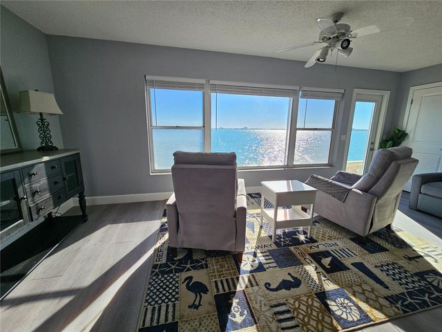 6020 SHORE BOULEVARD S 107, Gulfport, FL 33707