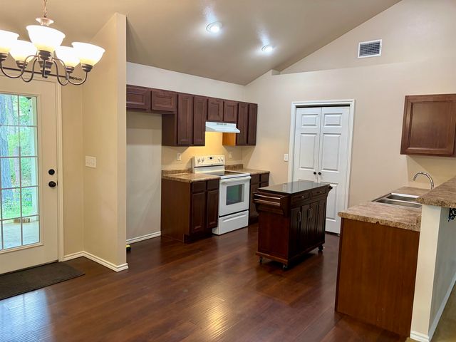 1311 Blueridge Pkwy, Longview, TX 75605