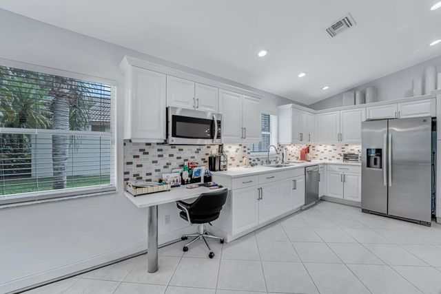 6370 Via Primo Street, Lake Worth, FL 33467
