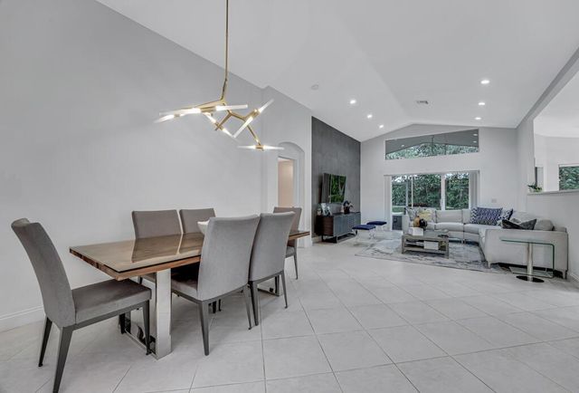 6370 Via Primo Street, Lake Worth, FL 33467