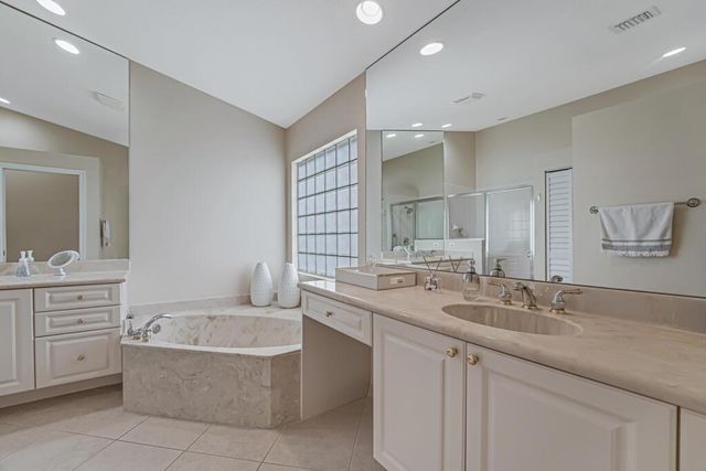 6370 Via Primo Street, Lake Worth, FL 33467
