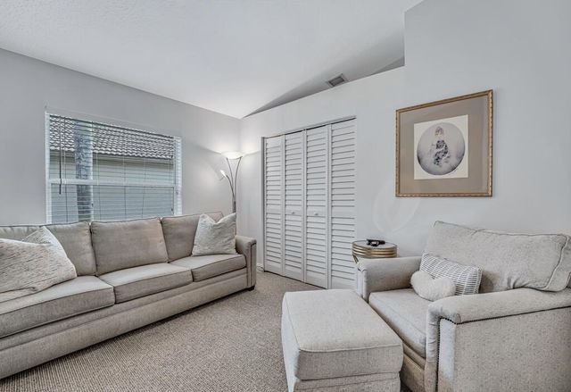 6370 Via Primo Street, Lake Worth, FL 33467