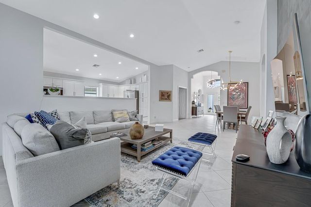 6370 Via Primo Street, Lake Worth, FL 33467