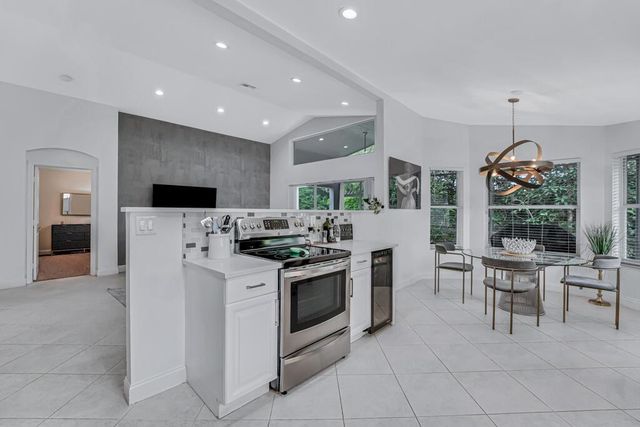 6370 Via Primo Street, Lake Worth, FL 33467