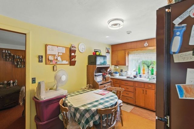 25 Union St, Leominster, MA 01453