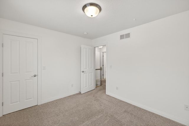 420 5th Street NE, Plainview, MN 55964