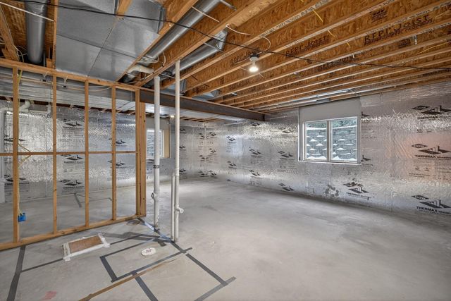 420 5th Street NE, Plainview, MN 55964