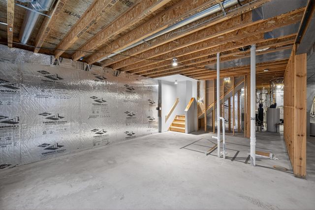 420 5th Street NE, Plainview, MN 55964