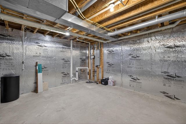 420 5th Street NE, Plainview, MN 55964