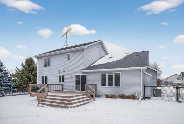420 5th Street NE, Plainview, MN 55964