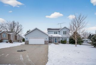 420 5th Street NE, Plainview, MN 55964