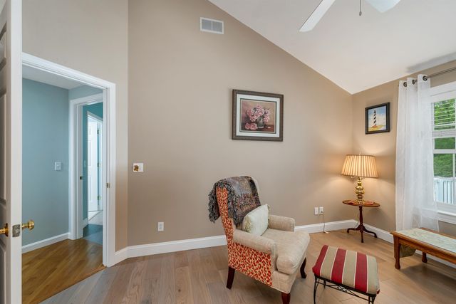 32 Drakes Landing, Hampton, NH 03842