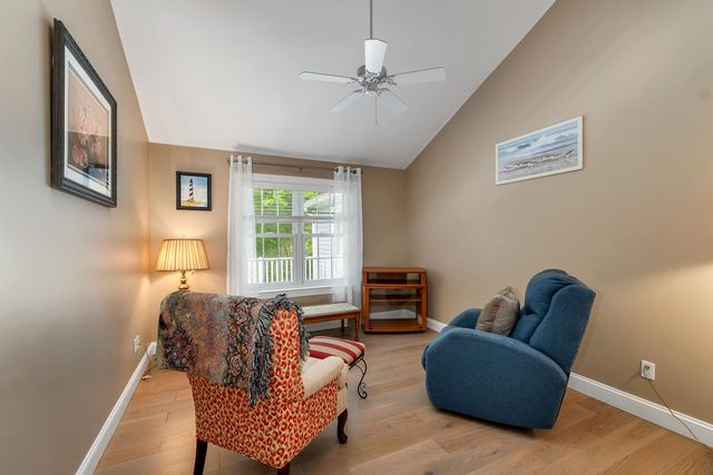 32 Drakes Landing, Hampton, NH 03842