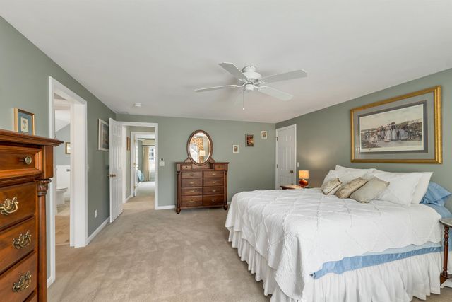 32 Drakes Landing, Hampton, NH 03842
