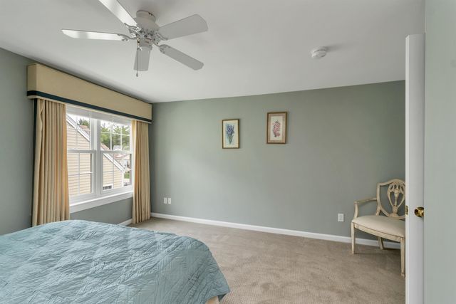 32 Drakes Landing, Hampton, NH 03842