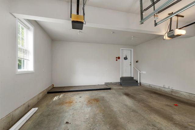 32 Drakes Landing, Hampton, NH 03842