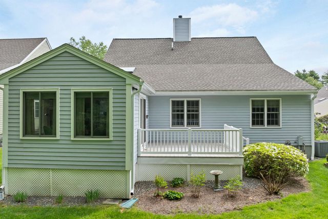 32 Drakes Landing, Hampton, NH 03842