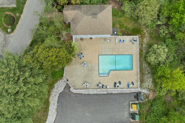 32 Drakes Landing, Hampton, NH 03842
