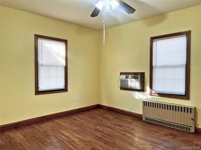 47-05 Utopia Parkway, Flushing, NY 11358
