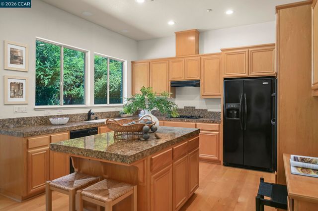 1895 Renee Way, Concord, CA 94521