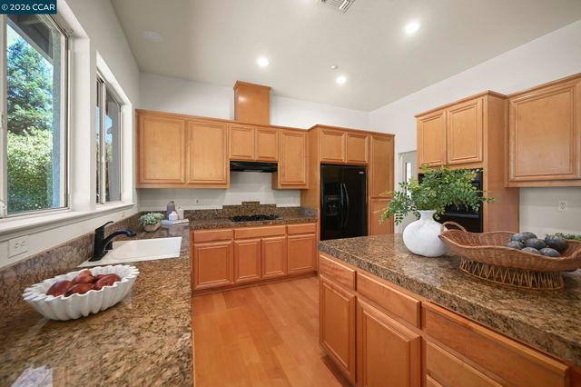 1895 Renee Way, Concord, CA 94521