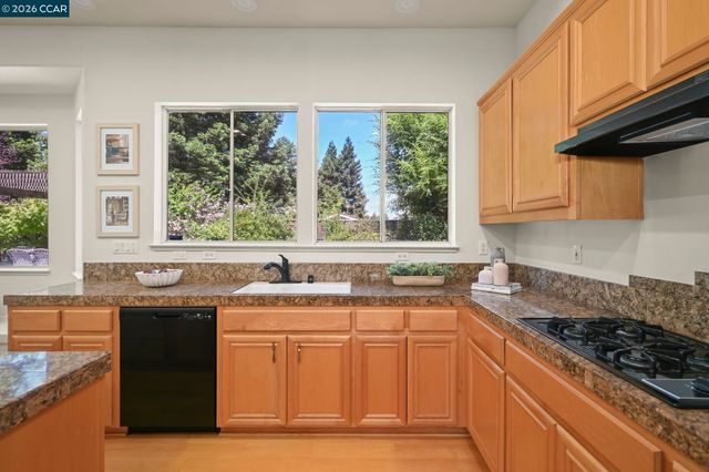 1895 Renee Way, Concord, CA 94521