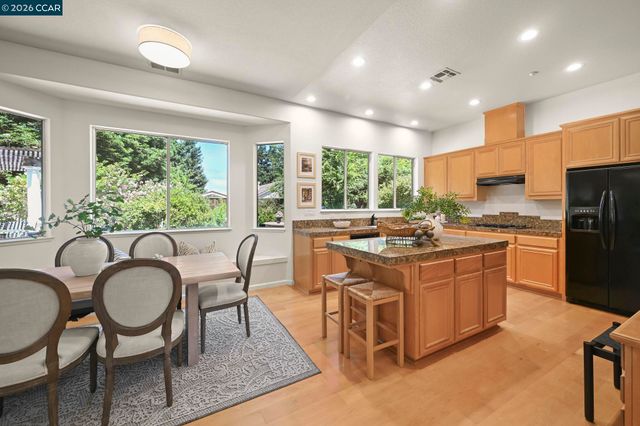 1895 Renee Way, Concord, CA 94521