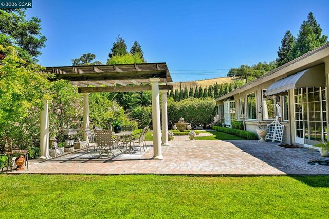 1895 Renee Way, Concord, CA 94521