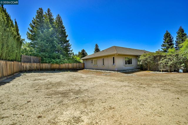 1895 Renee Way, Concord, CA 94521