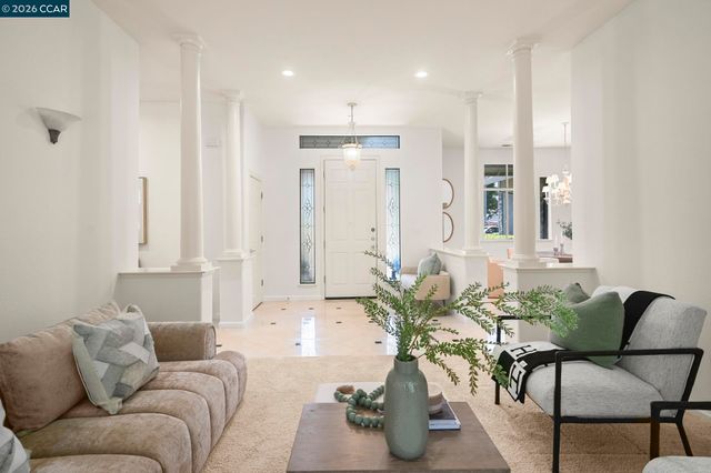 1895 Renee Way, Concord, CA 94521