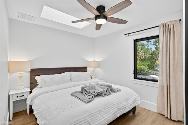 1171 Seagrape LN, Sanibel, FL 33957