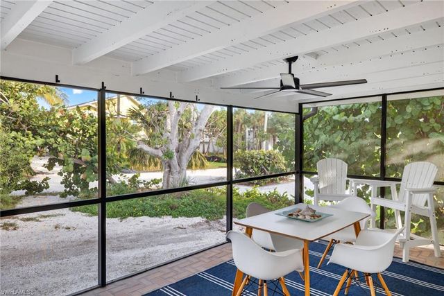 1171 Seagrape LN, Sanibel, FL 33957