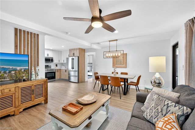 1171 Seagrape LN, Sanibel, FL 33957