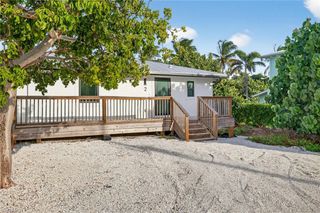 1171 Seagrape LN, Sanibel, FL 33957