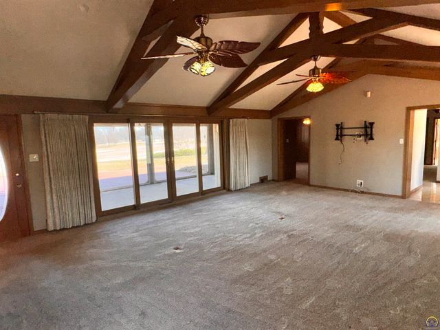 1100 SW 29th ST, Topeka, KS 66611