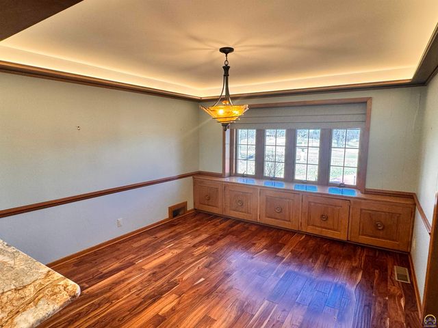 1100 SW 29th ST, Topeka, KS 66611