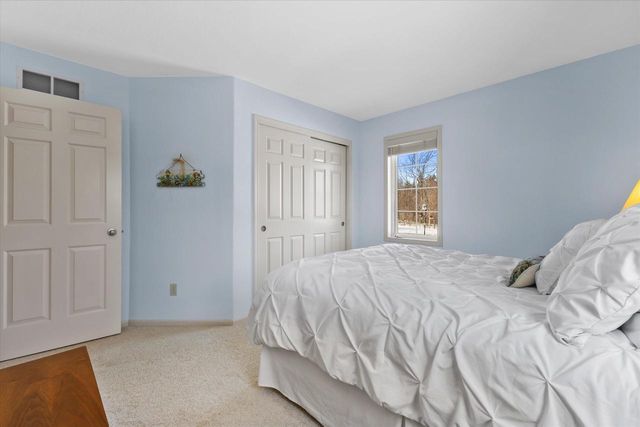 N54W16684 Ravenwood DRIVE, Menomonee Falls, WI 53051