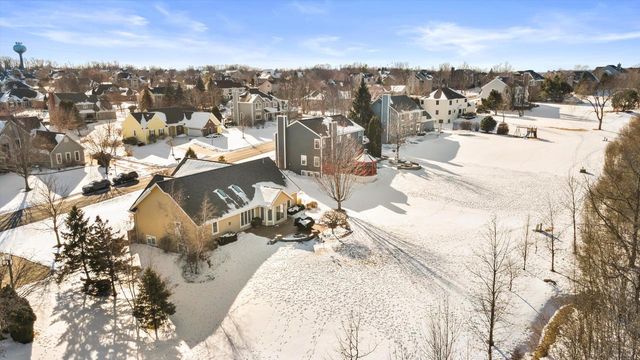 N54W16684 Ravenwood DRIVE, Menomonee Falls, WI 53051