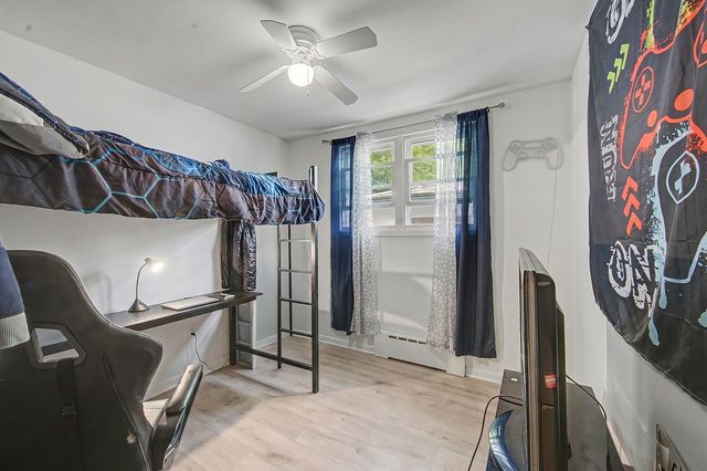 13443 S Avenue M, Chicago, IL 60633
