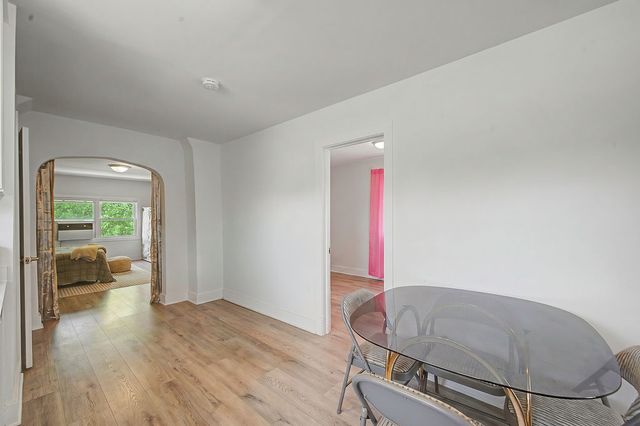 13443 S Avenue M, Chicago, IL 60633