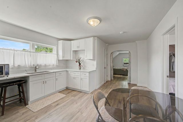 13443 S Avenue M, Chicago, IL 60633