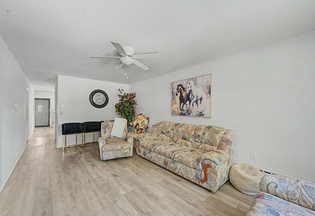 13443 S Avenue M, Chicago, IL 60633