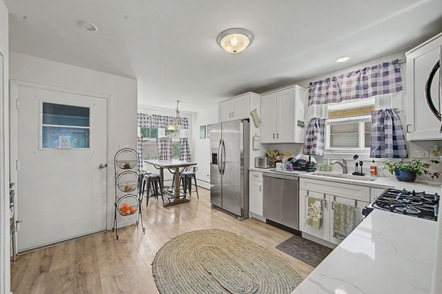 13443 S Avenue M, Chicago, IL 60633
