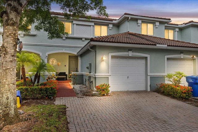 2227 OAKMONT Drive, Riviera Beach, FL 33404
