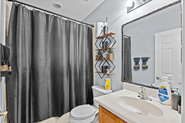 2227 OAKMONT Drive, Riviera Beach, FL 33404