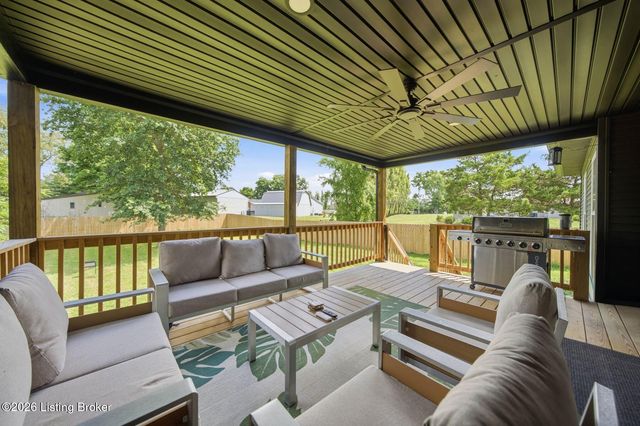 164 Country Trace Dr, Taylorsville, KY 40071