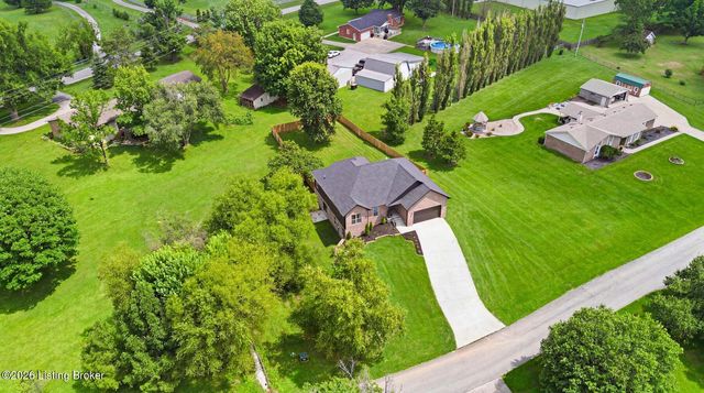 164 Country Trace Dr, Taylorsville, KY 40071