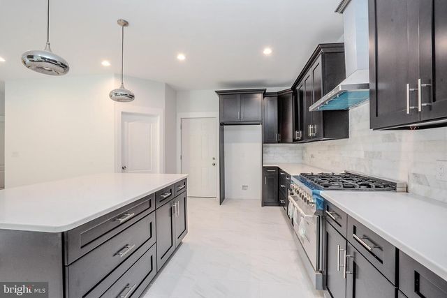 840 RIDGE RD, Monmouth Junction, NJ 08852